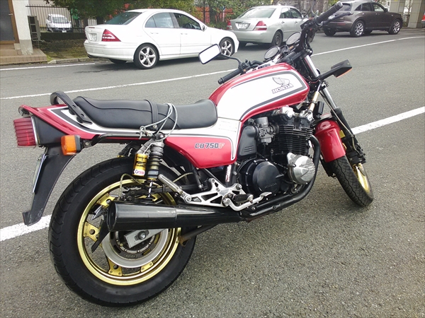 CB1100Fのバイク車検