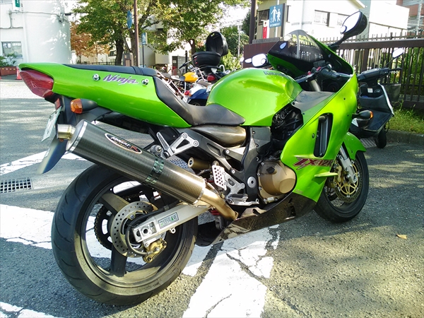 ZX-12Rのバイク車検